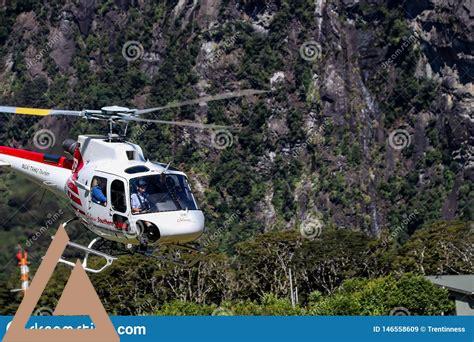 helicopter-ride-new-zealand,Best Times to Experience Helicopter Ride in New Zealand,thqBestTimetoDoAHelicopterFlightinNewZealand
