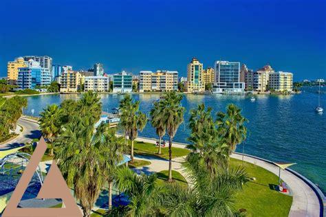 sarasota-helicopter-tours,Experience the Beauty of Sarasota from Above,thqExperiencetheBeautyofSarasotafromAbove